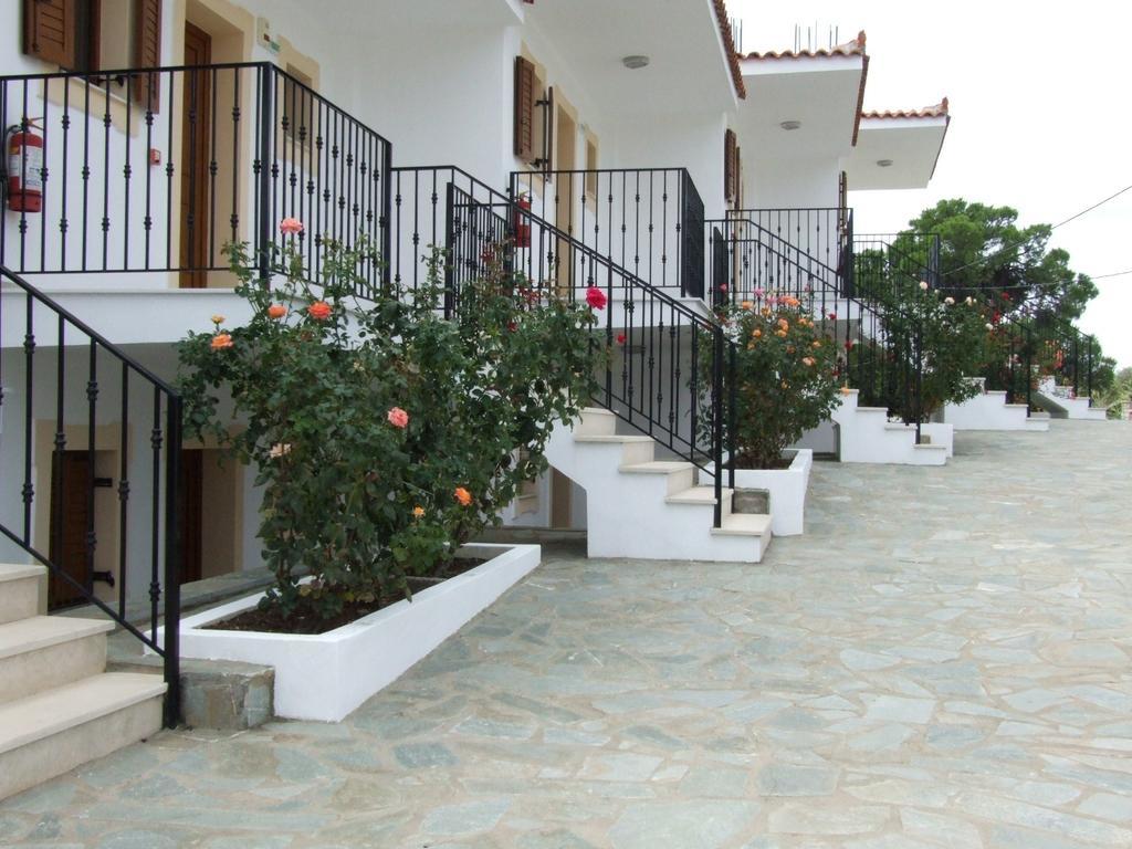 Skiathos Diamond Aparthotel Kolios Ngoại thất bức ảnh